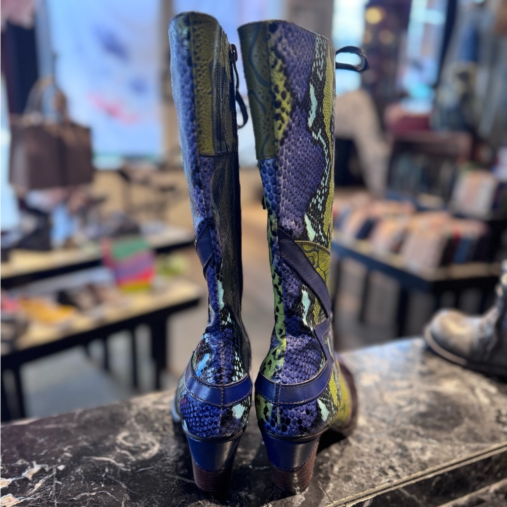 L'Artiste Blue & Green Snake-Print Tall Heeled Boots - Picture 4 of 5